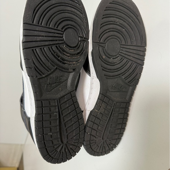 Nike Women’s Panda High Top Sneakers  6.5 - Picture 2 of 10